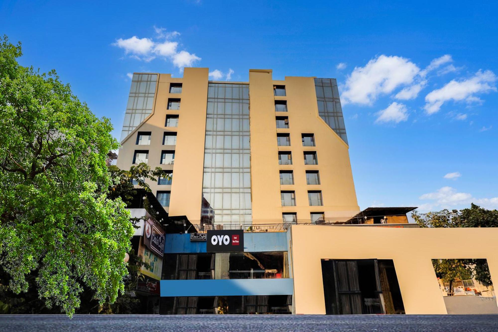 Hotel O Neek Palace أحمد أباد المظهر الخارجي الصورة